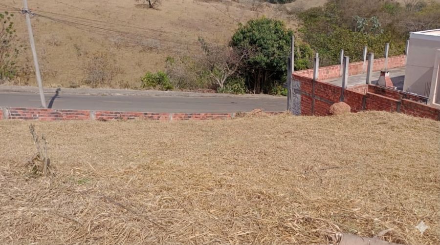 Terreno - Venda - Nova Cabre�va (centro) - Cabre�va - SP