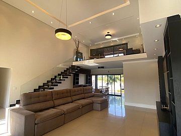 Casa T�rrea Exclusiva no Condom�nio Quinta do Japi